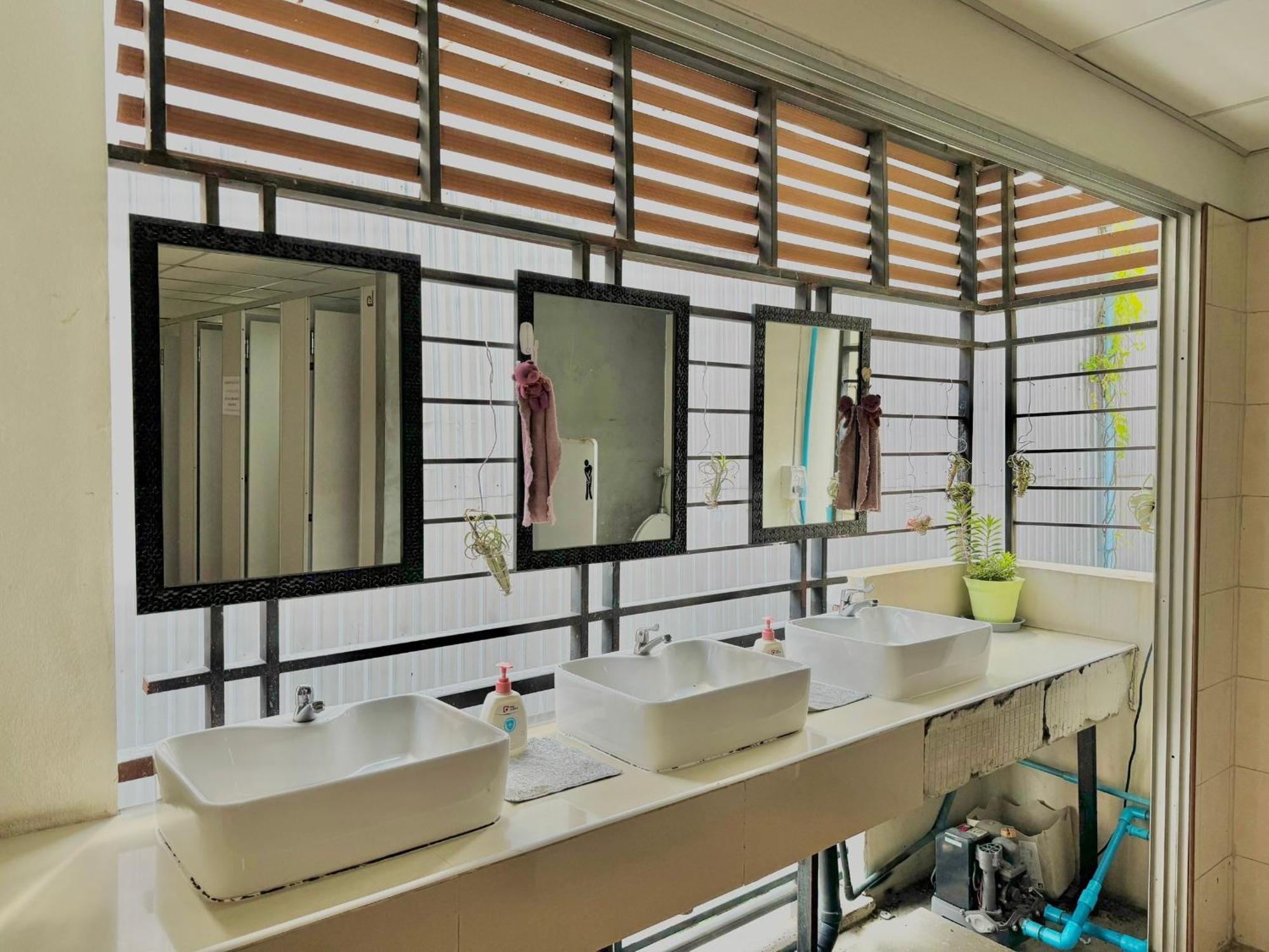 Best Bed Suvarnabhumi Hostel Bangkok Exterior photo